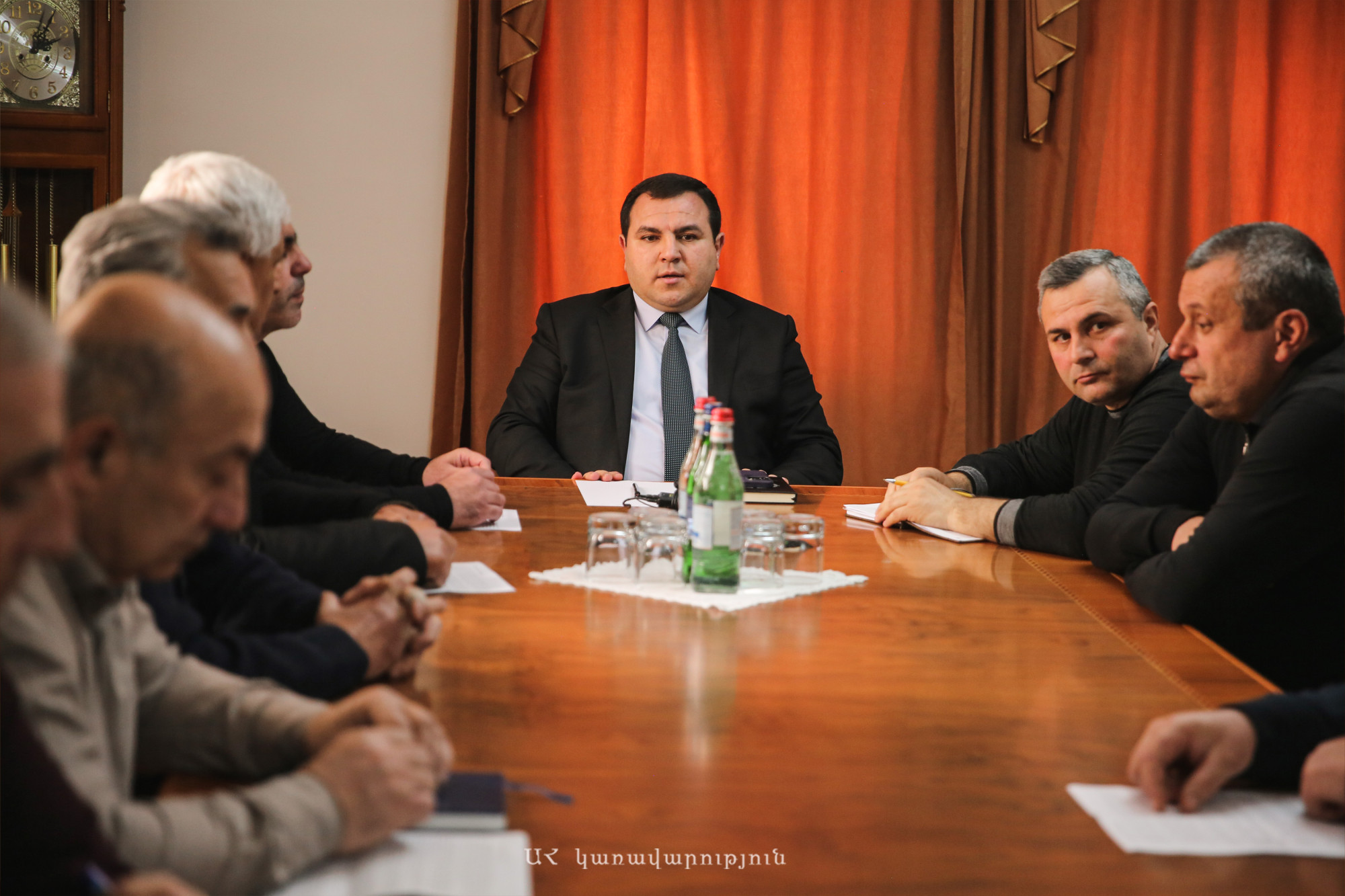 Menteri Negara Bagian Artsakh menerima anggota LSM “Cadangan Tentara Artsakh” – Berita dari Armenia