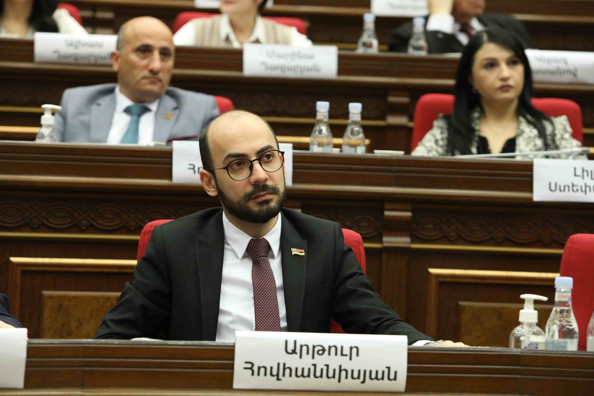 Oposisi menolak untuk diberitahu tentang proses negosiasi.  kami menganggapnya sebagai penghindaran tanggung jawab.  Arthur Hovhannisyan – Berita dari Armenia