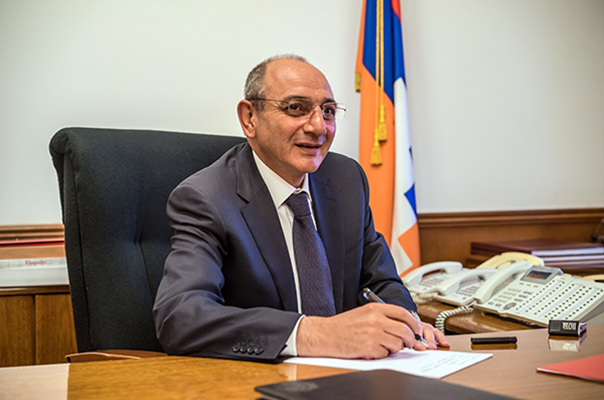 Арцахская освободительная борьба стала одной из величайших побед армянского народа – поздравительное послание Бако Саакяна