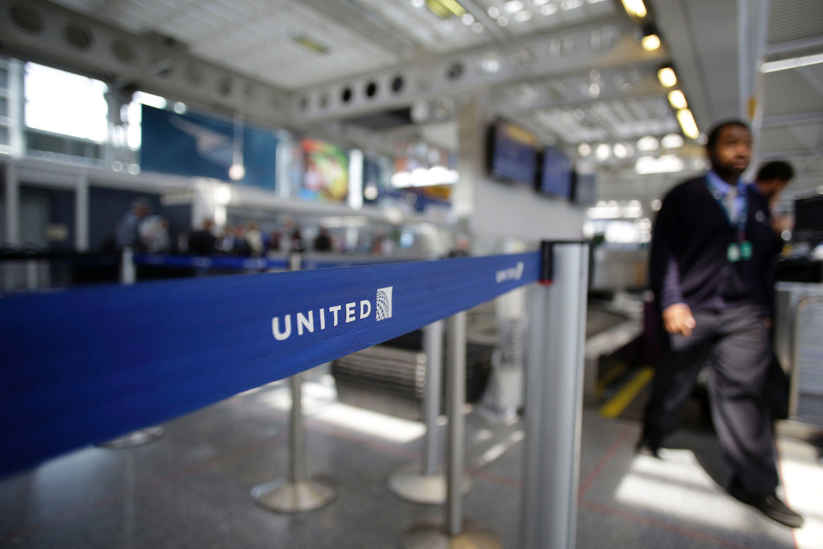  United Airlines   -  