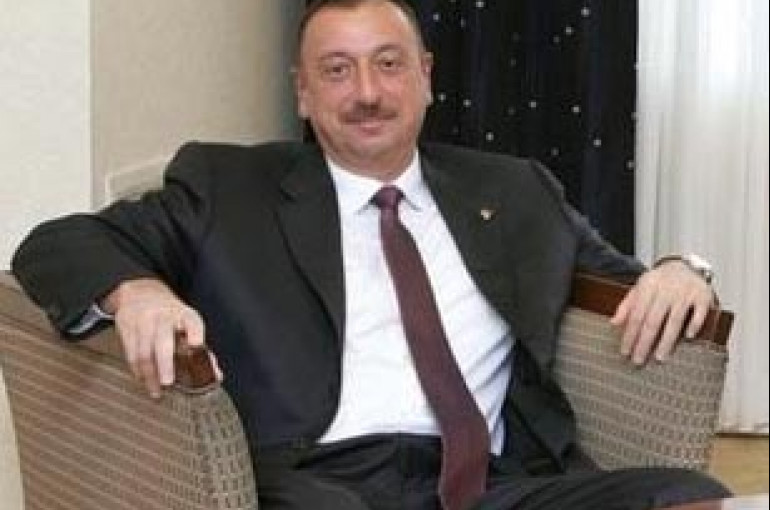 Алиев сбежал