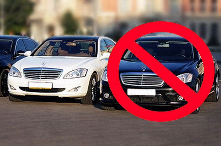 Запрет на машину что это. Запрет автомобилей. Запрещены черные машины в Туркмении. Авто в запрете. Туркменистан машины белого цвета.