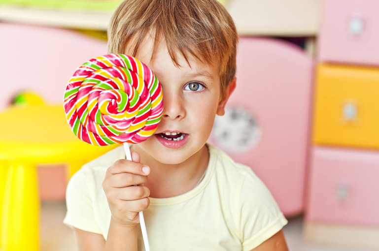 Մանկաբույժը նշել է՝ քաղցրավենիքի որ տեսակներն են խիստ վնասակար մանկահասակ երեխաների առողջության համար