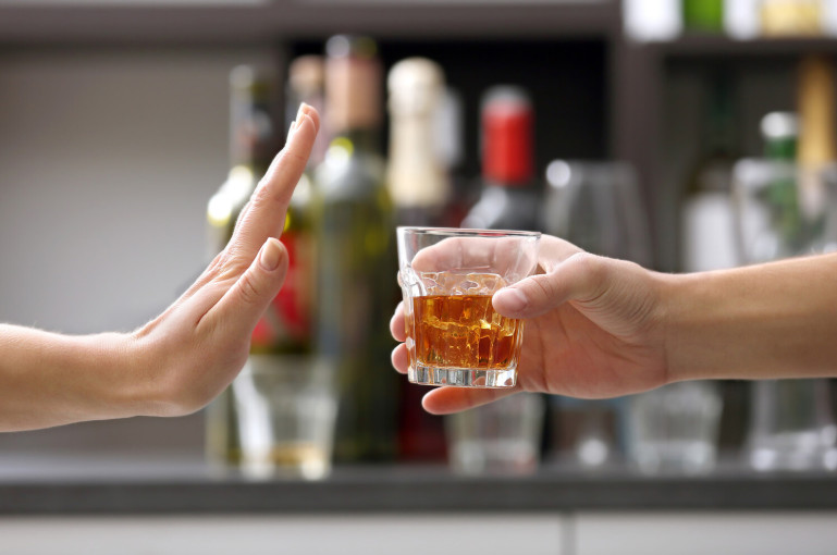 Ալկոհոլի գործածությունը կարող է դառնալ շողացող առիթմիայի պատճառ