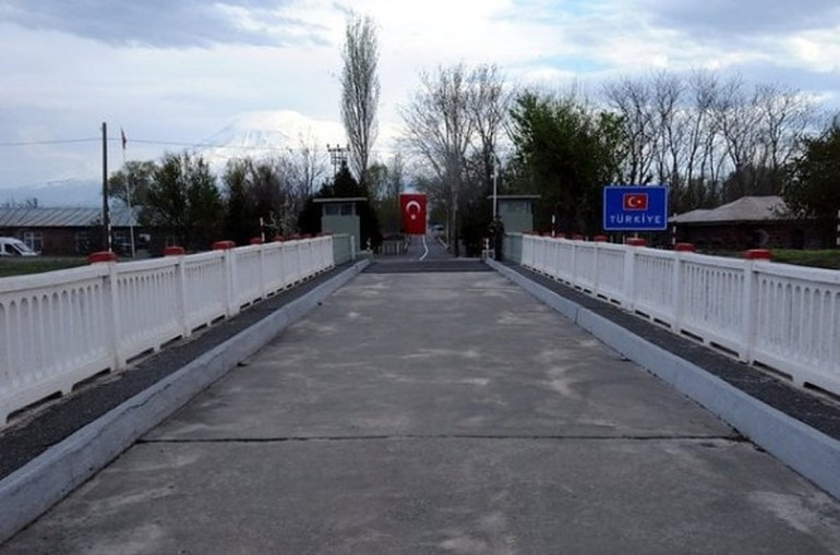Տեսանյութ. 30 տարի հետո.Ինչպե՞ս է Հայաստանից Թուրքիա ուղարկված հումանիտար բեռն անցնում Մարգարայի կամրջով
